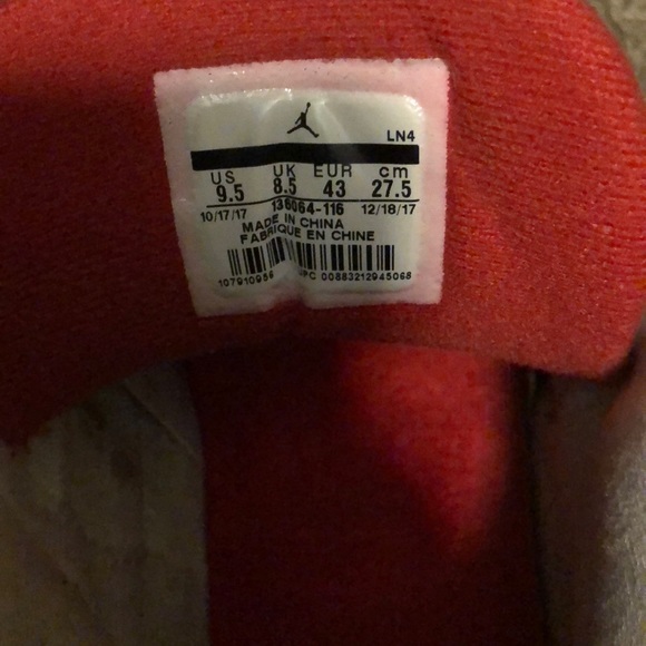 Jordan 3’s Still Look & Feel Brand New - Picture 2 of 5